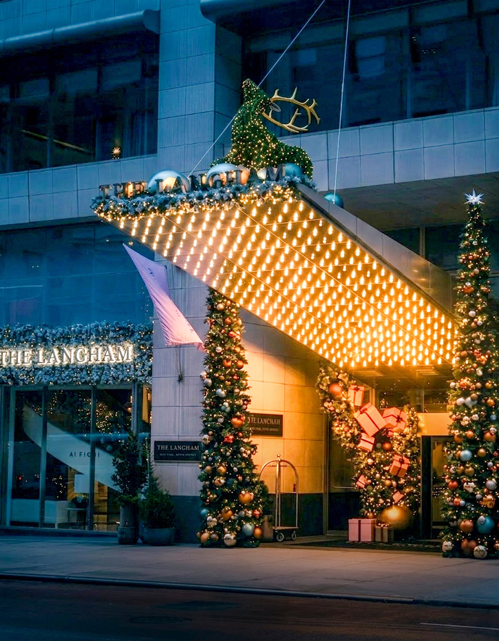 USA Christmas Decoration luxury property