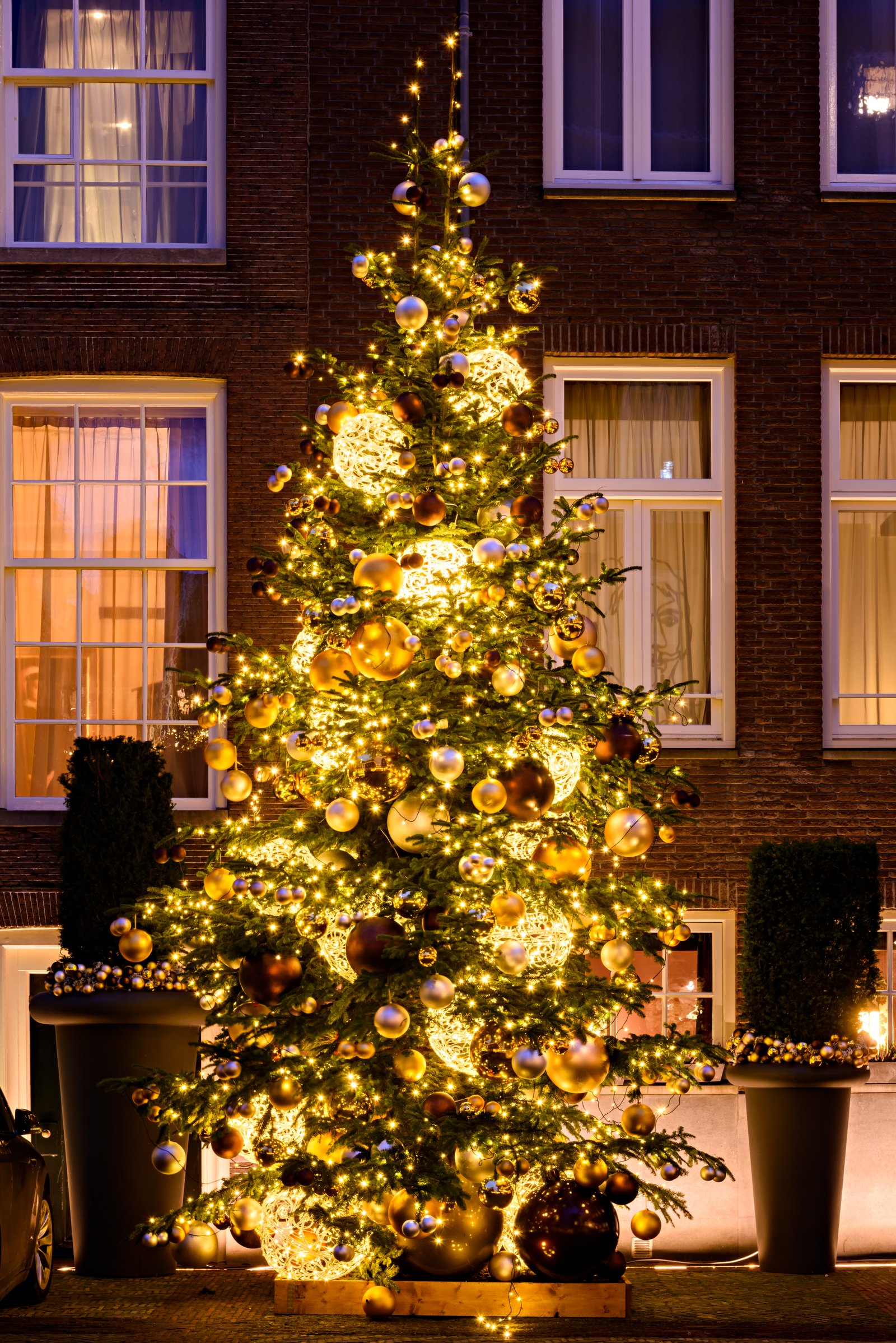Hotel Christmas Entrance Decoration