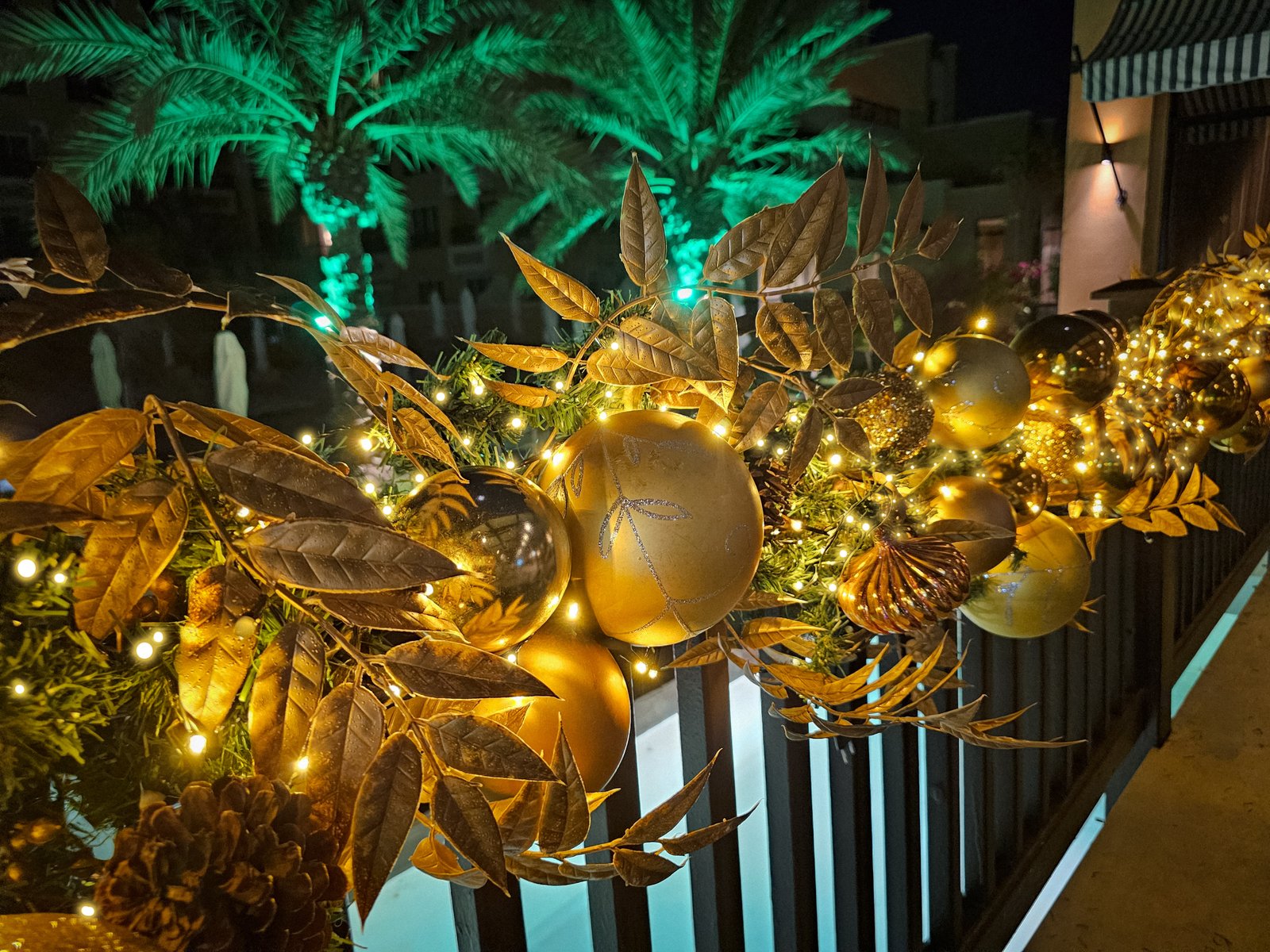 Commercial Christmas Decorations UAE - Rixos Bab Al Bahr Ras Al Khaimah